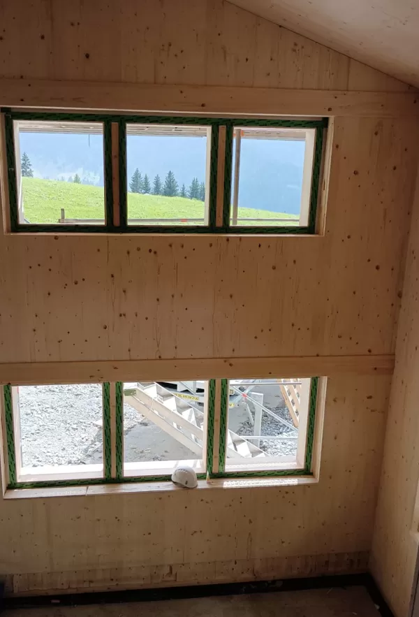 Aufrichten, Bauphase, Baudienstleistung, Planung Truberholzhaus, Ersatzneubau, Wohnhaus, Einfamilienhaus, im grünen in Launen